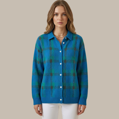 Anna | Weiche Strickjacke mit Karomuster ANTARADUS